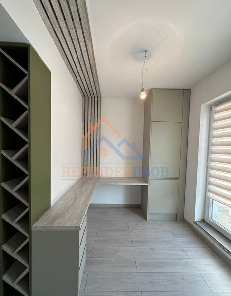 Ramnicu Valcea, vanzare 3 camere 105 mp.